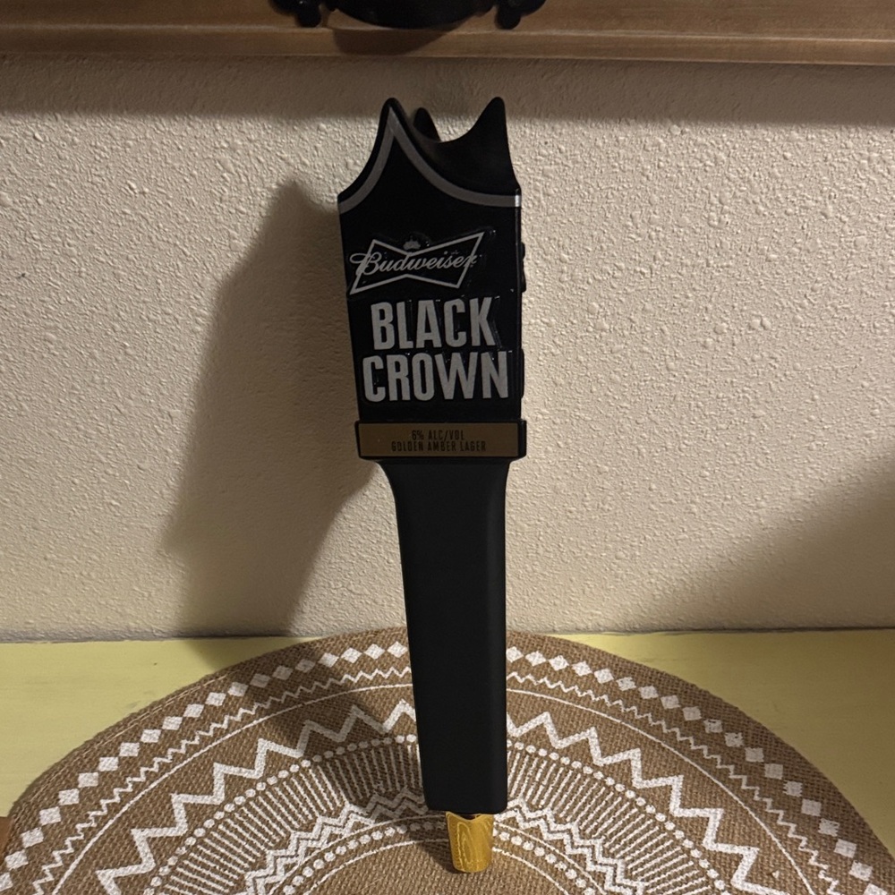 NWOB Budweiser Black Crown Tap Handle with Gold Tip